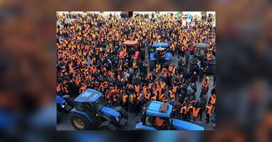 Agricoltori in protesta a Bari: l