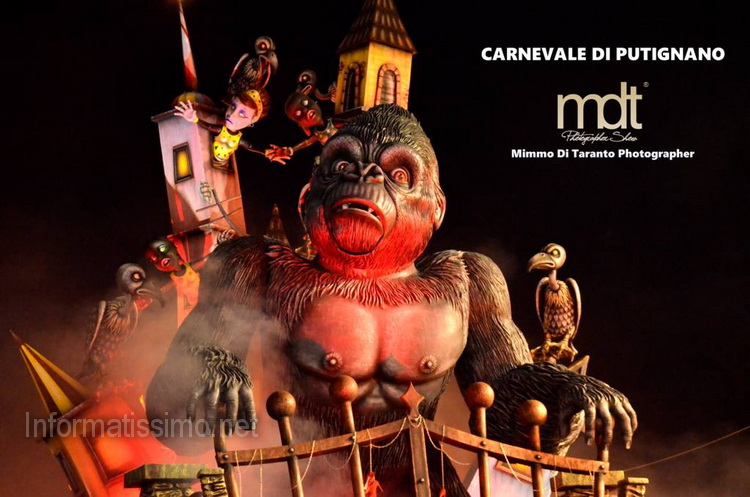 Carnevale_2017_-_Carri_sul_tema_Mostri