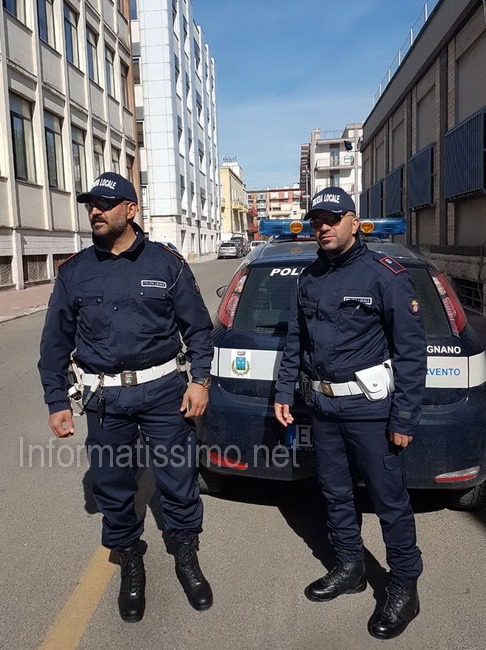 Putignano_-_Nuove_uniformi_Polizia_Locale_low