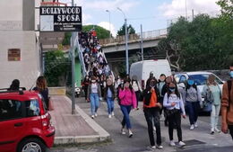 Studenti del Majorana Laterza Ponte Pedonale